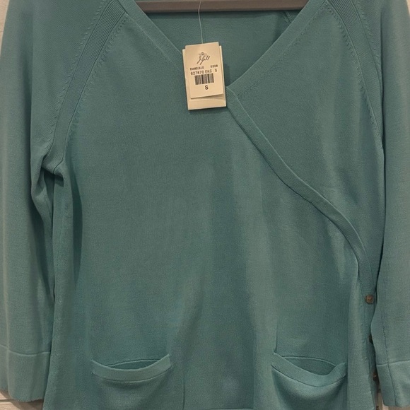 J. Jill NWT Enamel Blue top with Button Details in size small 100% cotton - Picture 9 of 15